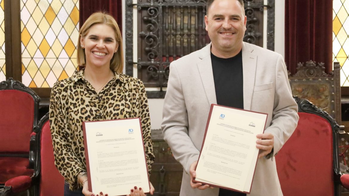ALCALÁ DESARROOLO Y ACOHEN FIRMAN UN CONVENIO PARA EL FOMENTO DEL COMERCIO LOCAL.